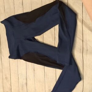 Ivy Park crossover blue black leggings size small